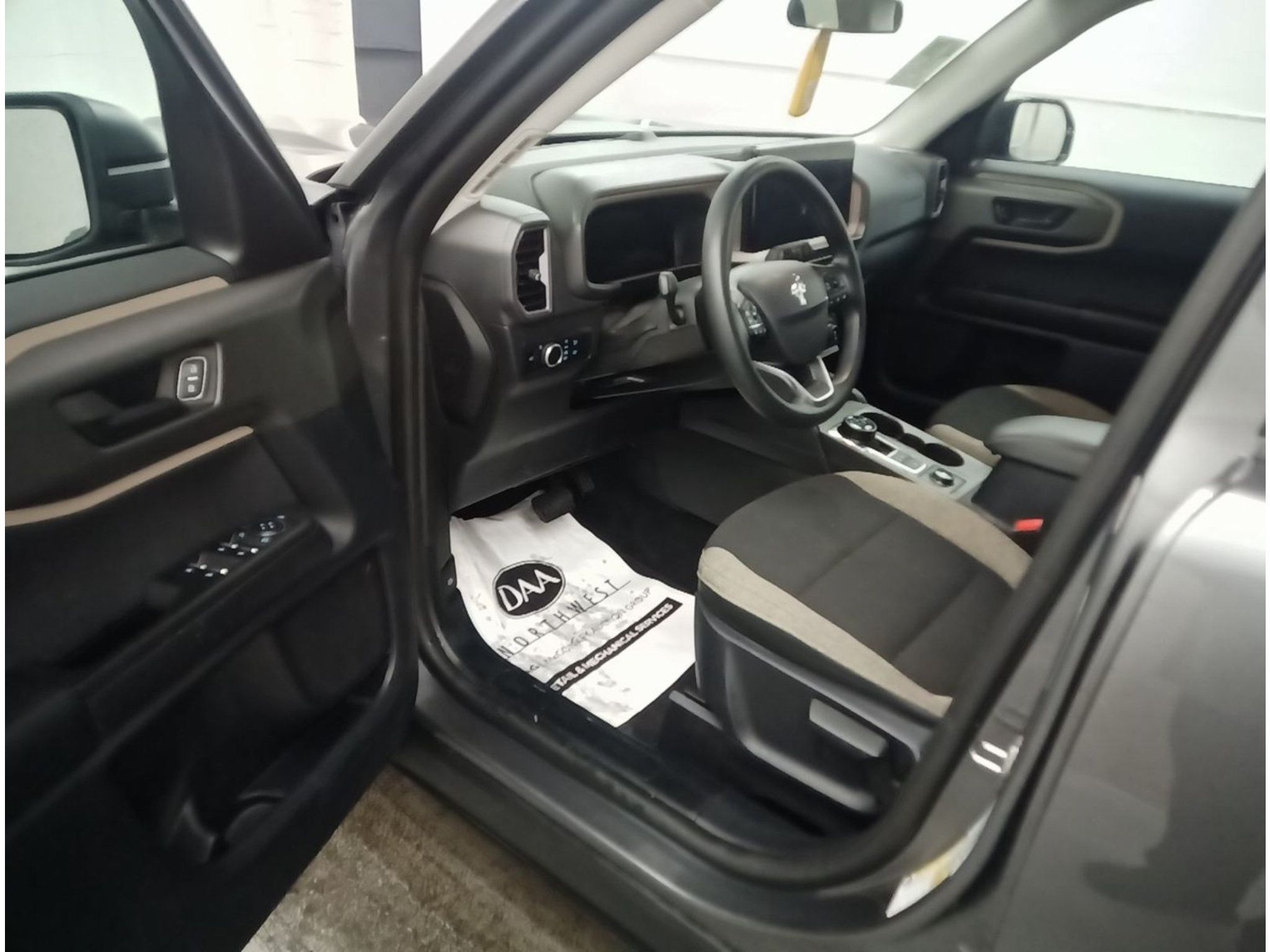 Used 2025 Ford Bronco Sport Big Bend AWD/4WD image 6