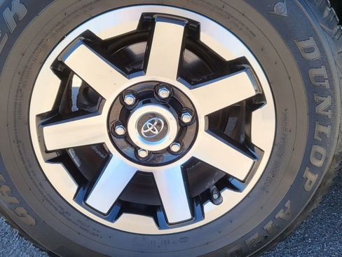 Used 2021 Toyota 4Runner TRD Off-Road image 15