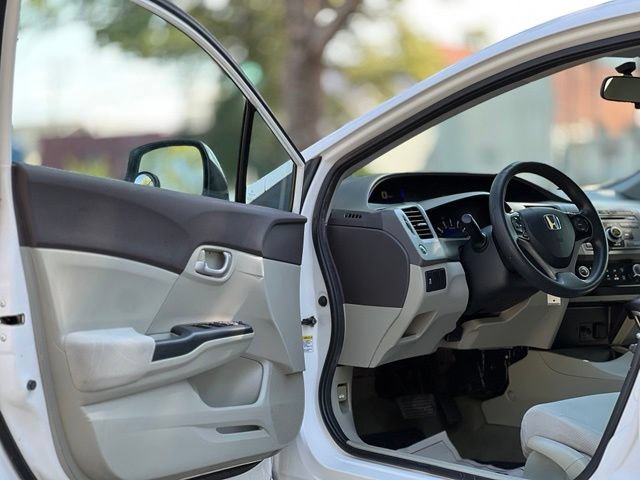 Used 2012 Honda Civic LX image 9