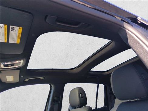Certified 2025 Mercedes-Benz GLB 250 image 18