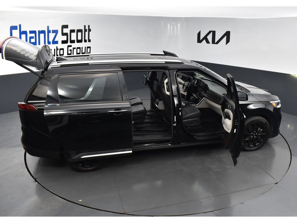 Used 2022 Kia Carnival SX FWD image 32