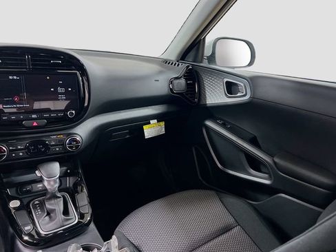 New 2025 Kia Soul S image 22