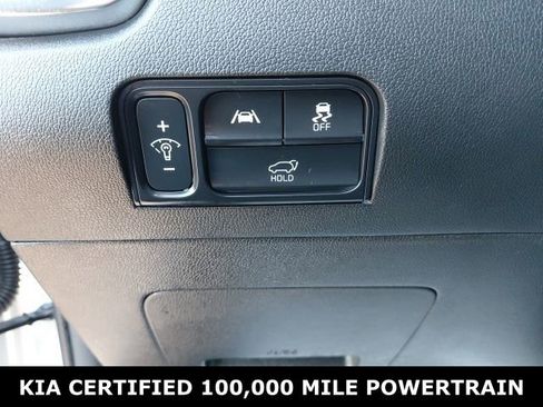 Certified 2023 Kia Sorento SX image 19