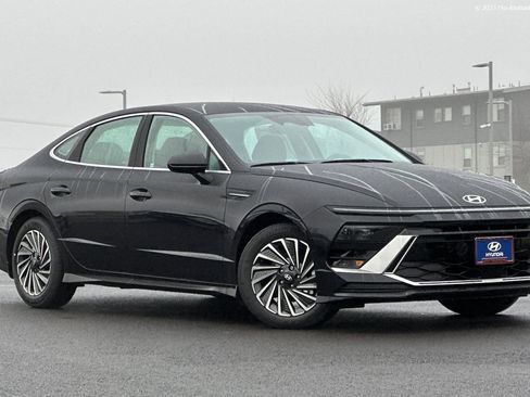 Used 2025 Hyundai Sonata SEL image 1