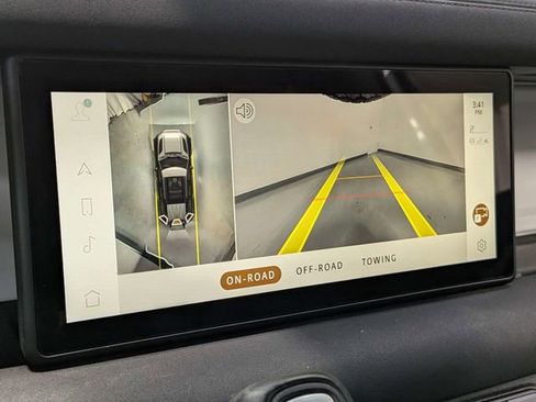 Used 2023 Land Rover Defender 110 S image 14