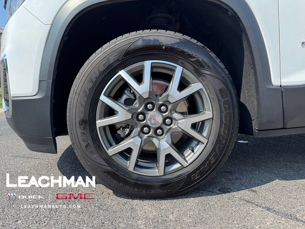 Used 2022 GMC Acadia SLE w/ Driver Convenience Package FWD image 8