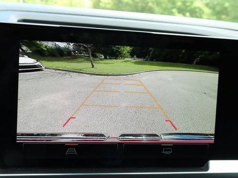 Used 2023 GMC Sierra 1500 Elevation image 24