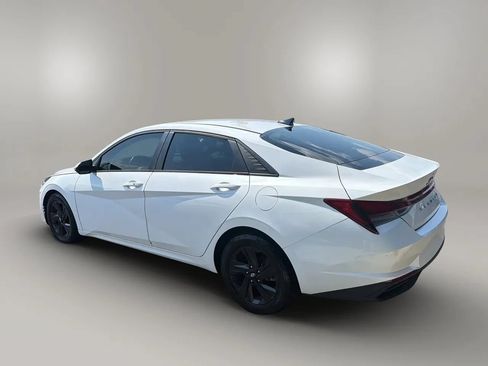 Used 2021 Hyundai Elantra SEL w/ Convenience Package FWD image 7