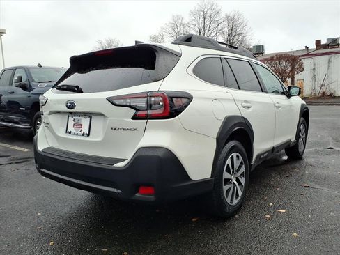 Certified 2023 Subaru Outback Premium image 18