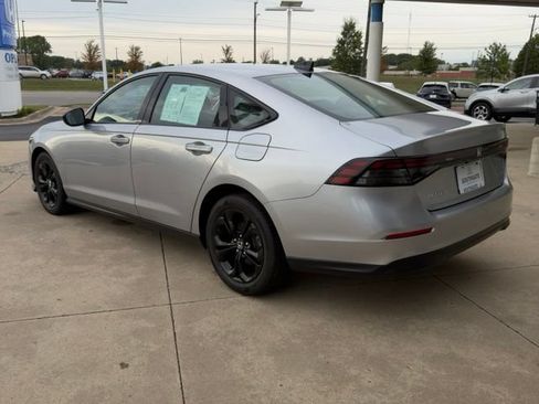 Used 2025 Honda Accord SE image 3