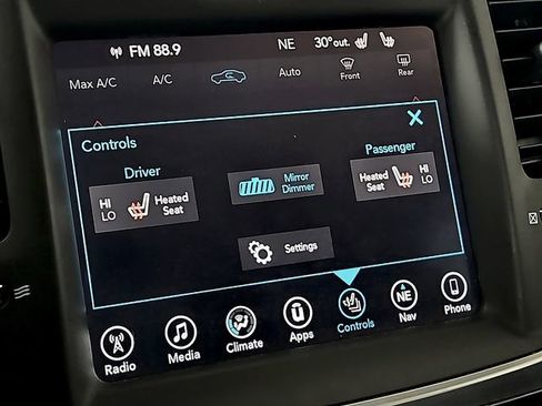 Used 2017 Chrysler 300 Limited w/ Value Package image 27