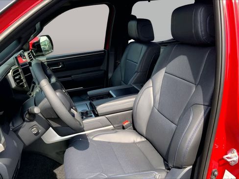 New 2026 Toyota Tundra Platinum w/ TRD Off-Road Package AWD/4WD image 9