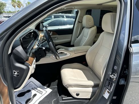 Used 2022 Mercedes-Benz GLE 350 4MATIC image 3