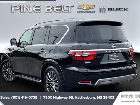 Used 2022 Nissan Armada Platinum w/ Captain's Chairs Package RWD image 2
