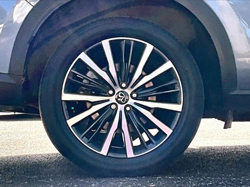 Used 2022 INFINITI QX60 Sensory image 40