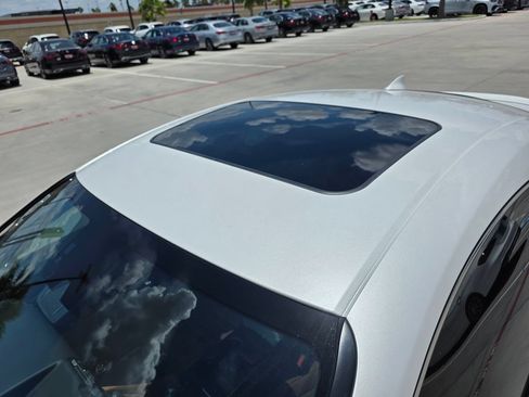 Used 2022 Lexus RC 350 RWD image 7