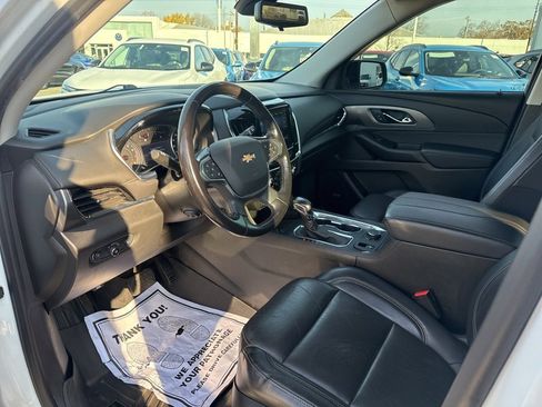Used 2021 Chevrolet Traverse Premier w/ Redline Edition image 17