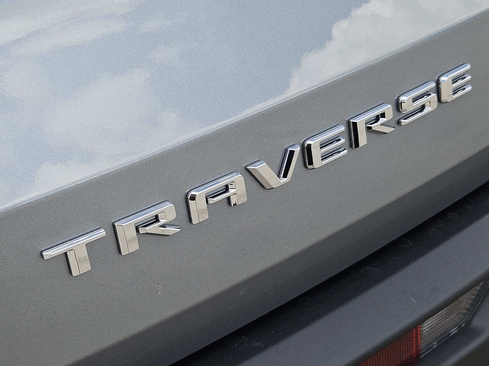 New 2027 Chevrolet Traverse LT w/ Driver Confidence Package FWD image 8