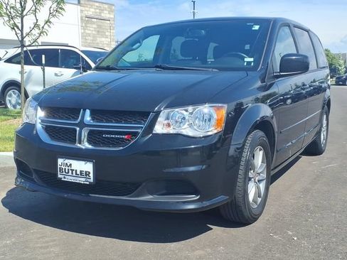 Used 2015 Dodge Grand Caravan SE FWD image 2