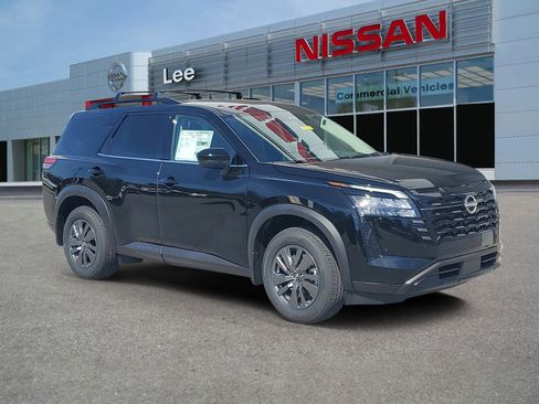 New 2026 Nissan Pathfinder SV image 1