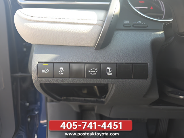 Used 2024 Toyota Camry XLE FWD image 15