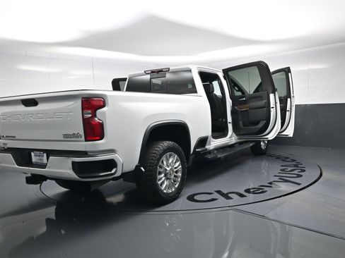 Used 2021 Chevrolet Silverado 2500 High Country image 25