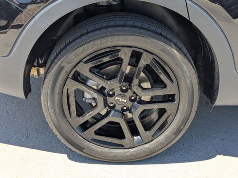 Certified 2023 Kia Telluride SX Prestige X-Line AWD/4WD image 12
