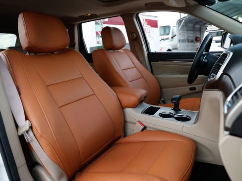 Used 2014 Jeep Grand Cherokee Limited RWD image 22