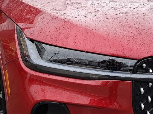 Certified 2024 Lincoln Nautilus Reserve w/ Equipment Group 202A image 9