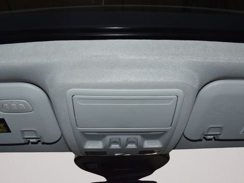 Used 2022 Ford Escape Titanium w/ Class II Trailer Tow Package AWD/4WD image 25
