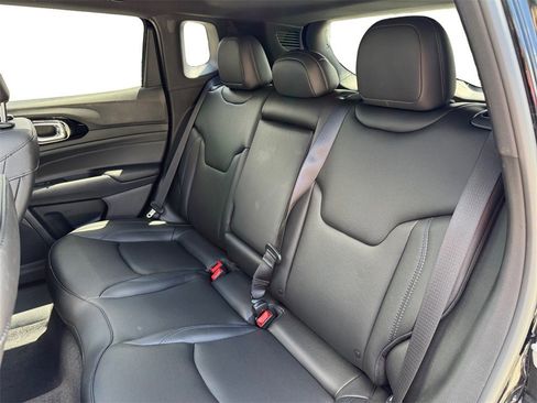 New 2025 Jeep Compass Limited w/ Sun & Sound Group image 13