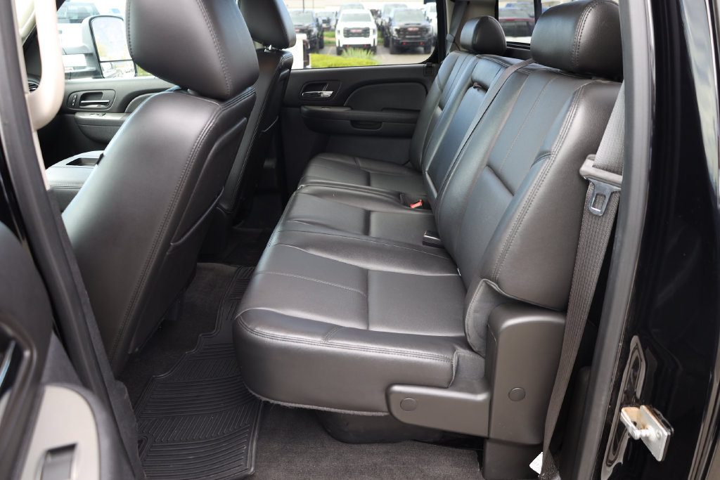 Used 2013 Chevrolet Silverado 3500 LTZ w/ LTZ Plus Package AWD/4WD image 18