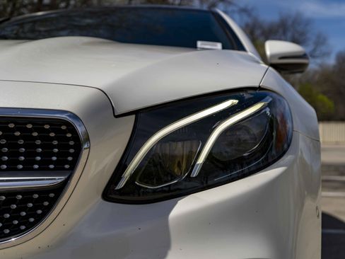 Used 2018 Mercedes-Benz E 400 Coupe image 11