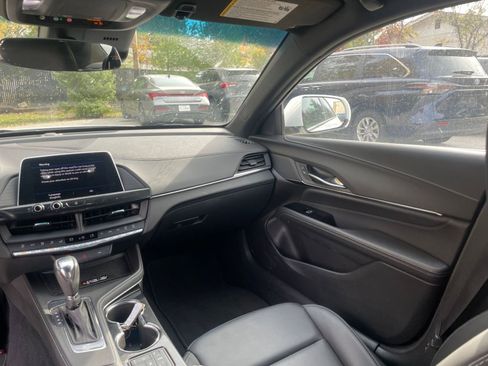 Used 2024 Cadillac CT4 Luxury image 33