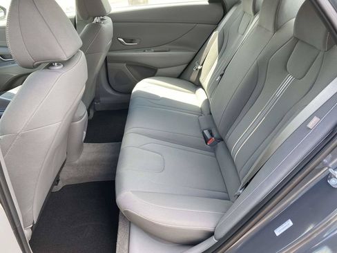 Certified 2025 Hyundai Elantra Sport FWD image 14