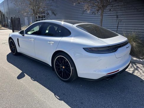 Used 2023 Porsche Panamera 4 Platinum Edition image 3