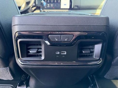Used 2024 GMC Sierra 2500 AT4 w/ AT4 Premium Plus Package image 22