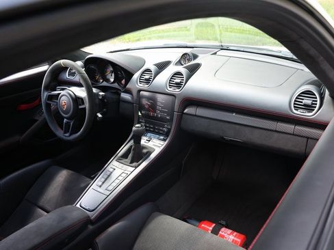 Used 2023 Porsche 718 Cayman GT4 RS image 32