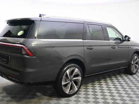 New 2026 Lincoln Navigator L Black Label image 7