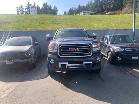 Used 2016 GMC Sierra 2500 SLT image 3