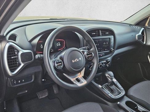 Used 2024 Kia Soul LX w/ Option Group 015 image 10