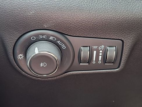 Used 2024 Jeep Compass Latitude AWD/4WD image 24