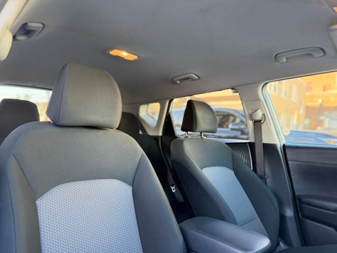Used 2023 Kia Soul LX w/ Option Group 015 FWD image 12
