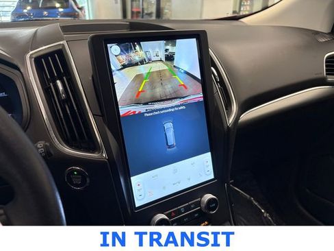 Used 2024 Ford Edge Titanium image 17