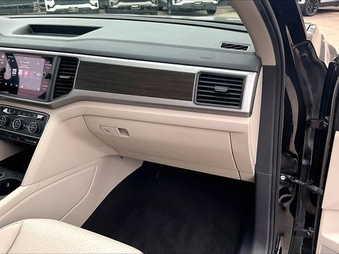 Used 2019 Volkswagen Atlas SE AWD/4WD image 19