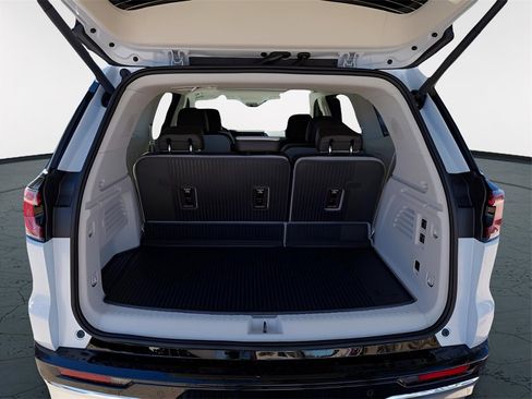 New 2026 GMC Acadia Denali w/ Super Cruise Package image 27