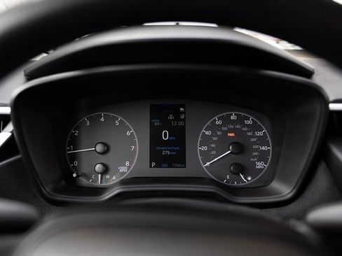 Used 2024 Toyota Corolla LE image 18