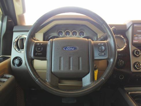 Used 2016 Ford F250 Lariat w/ Lariat Interior Package AWD/4WD image 32