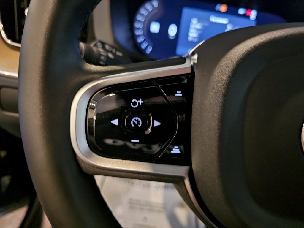 Certified 2026 Volvo XC60 T8 Plus w/ Protection Package Premier AWD/4WD image 21