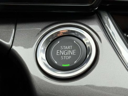 New 2026 Chevrolet Trax ACTIV w/ Sunroof Package FWD image 8